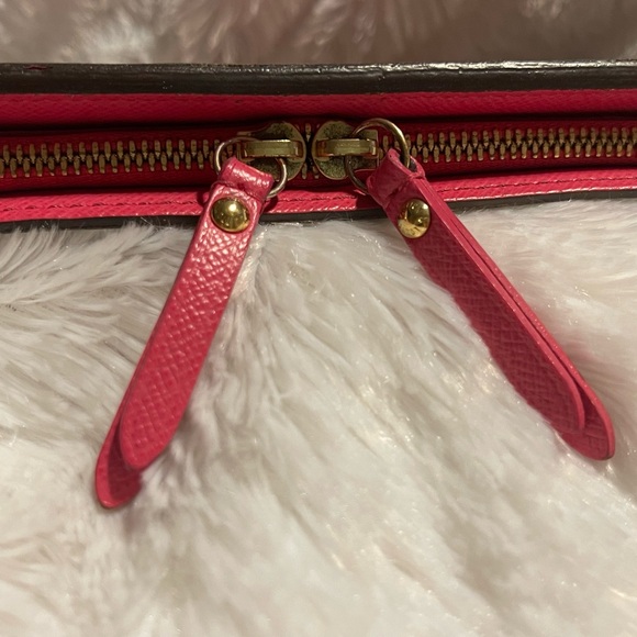 Louis Vuitton Grenade Pink V Wallet - Picture 16 of 16